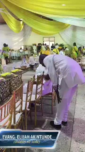 @Elijah Akintunde(Olorunkosobe)