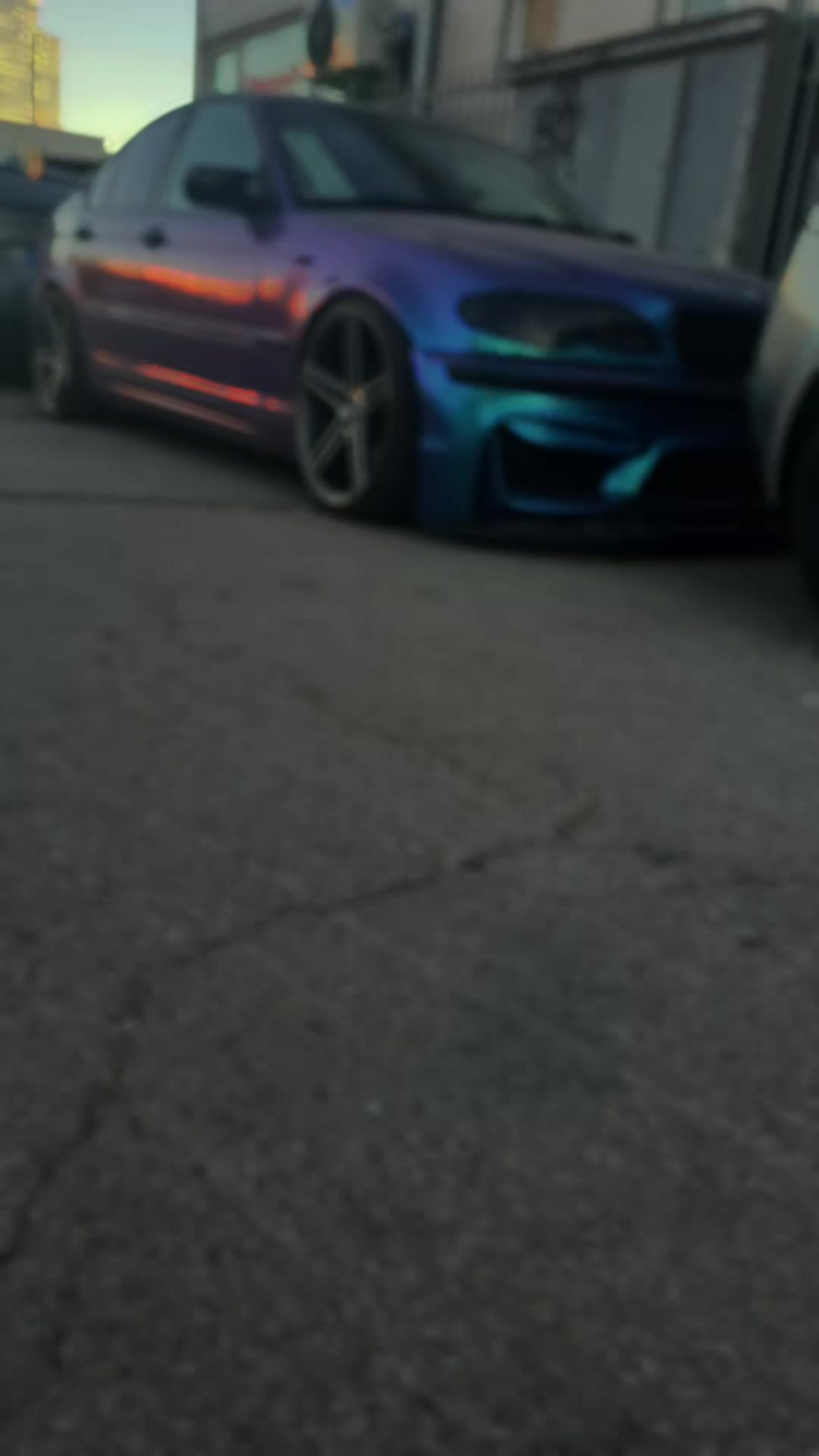 @Izi