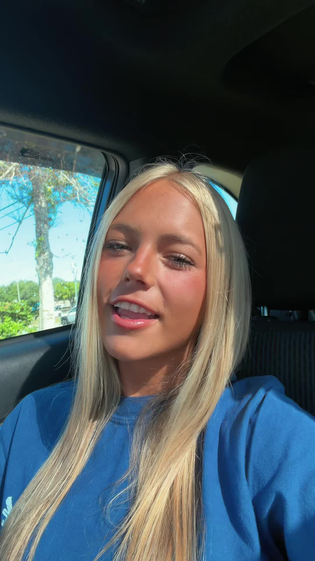 @Ellievanderbaan
