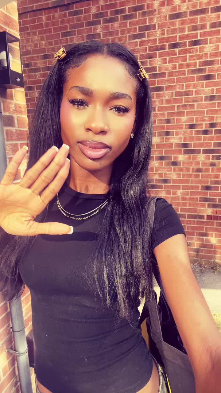 @Ada💋