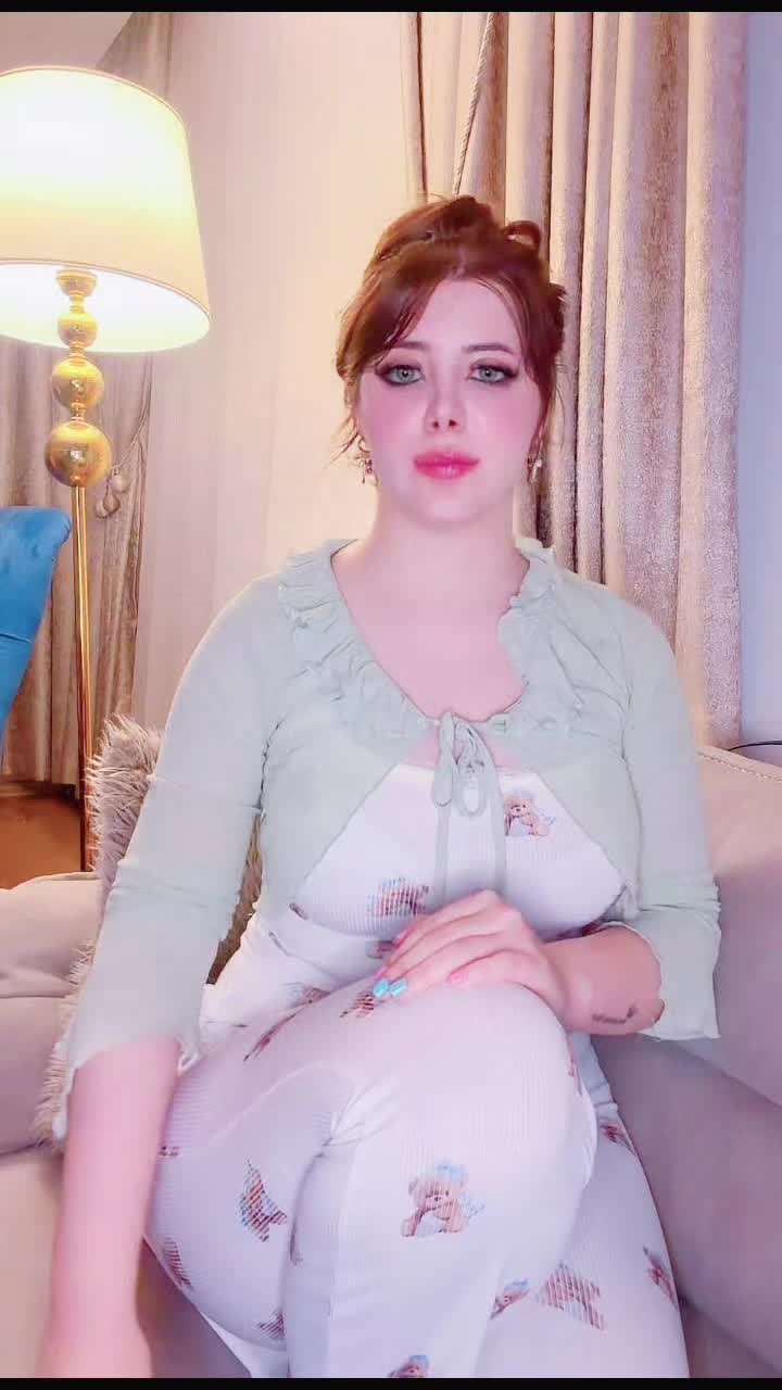 @زهورعطشانة
