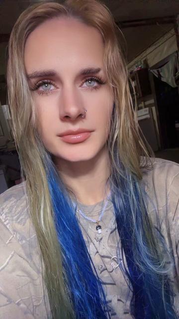 @Ťĩfffäñÿÿÿ! 🖤