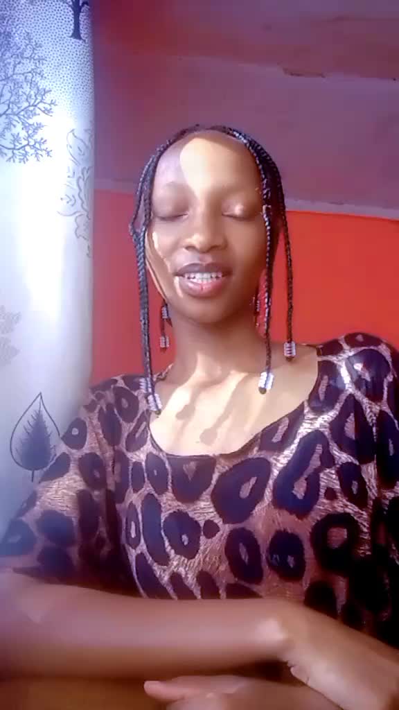 @🥰 Wangechi