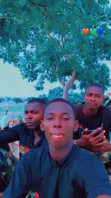 @DE BOSS 2477