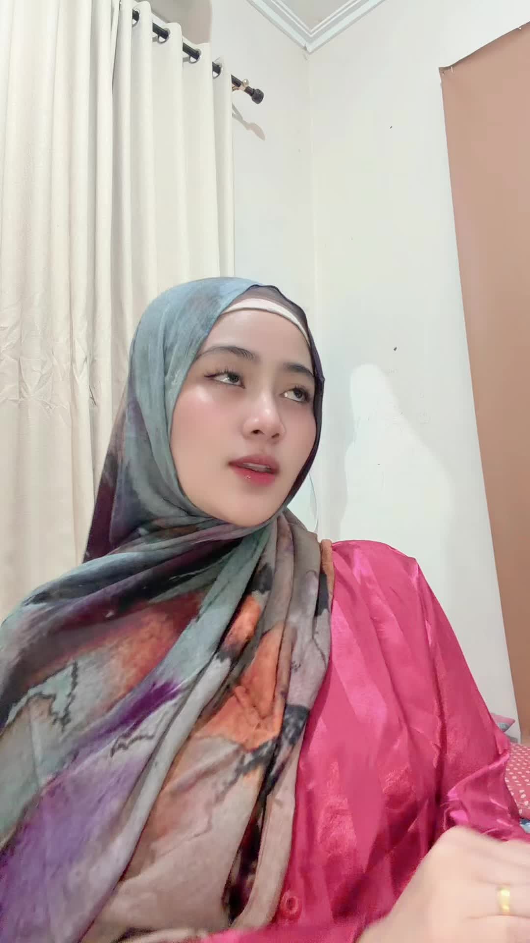 @Hajah_S