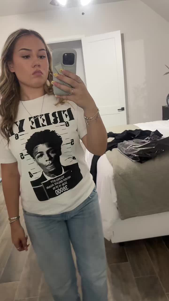 @🪩