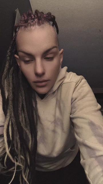 @blue_eyed_menace