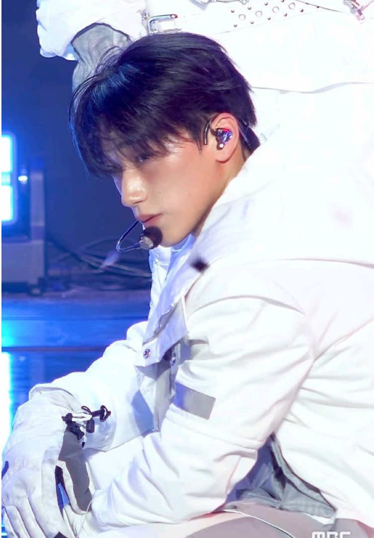@rae๐ฆโจ