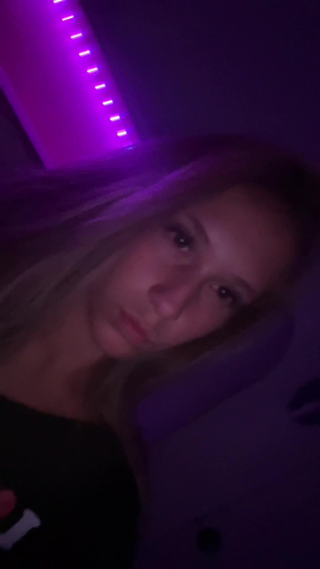 @lily