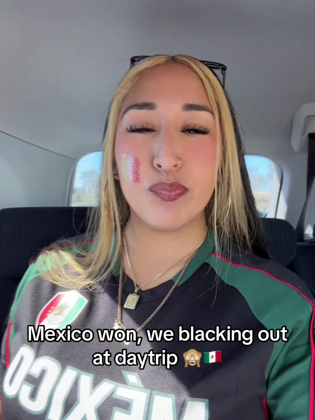 @lizzypooh