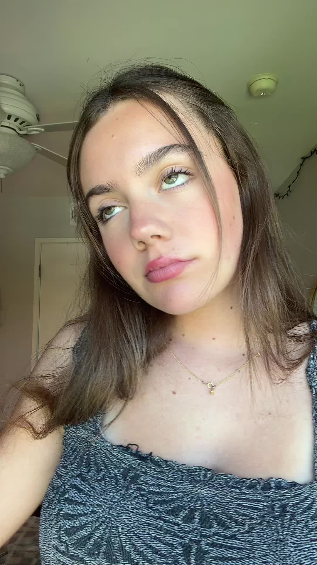 @BECCA🌸✨