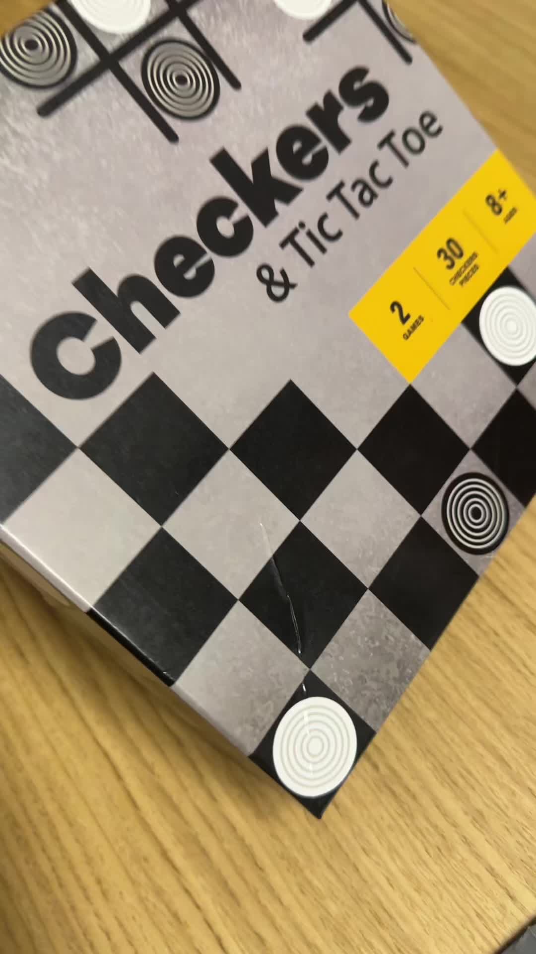 @queensell_games
