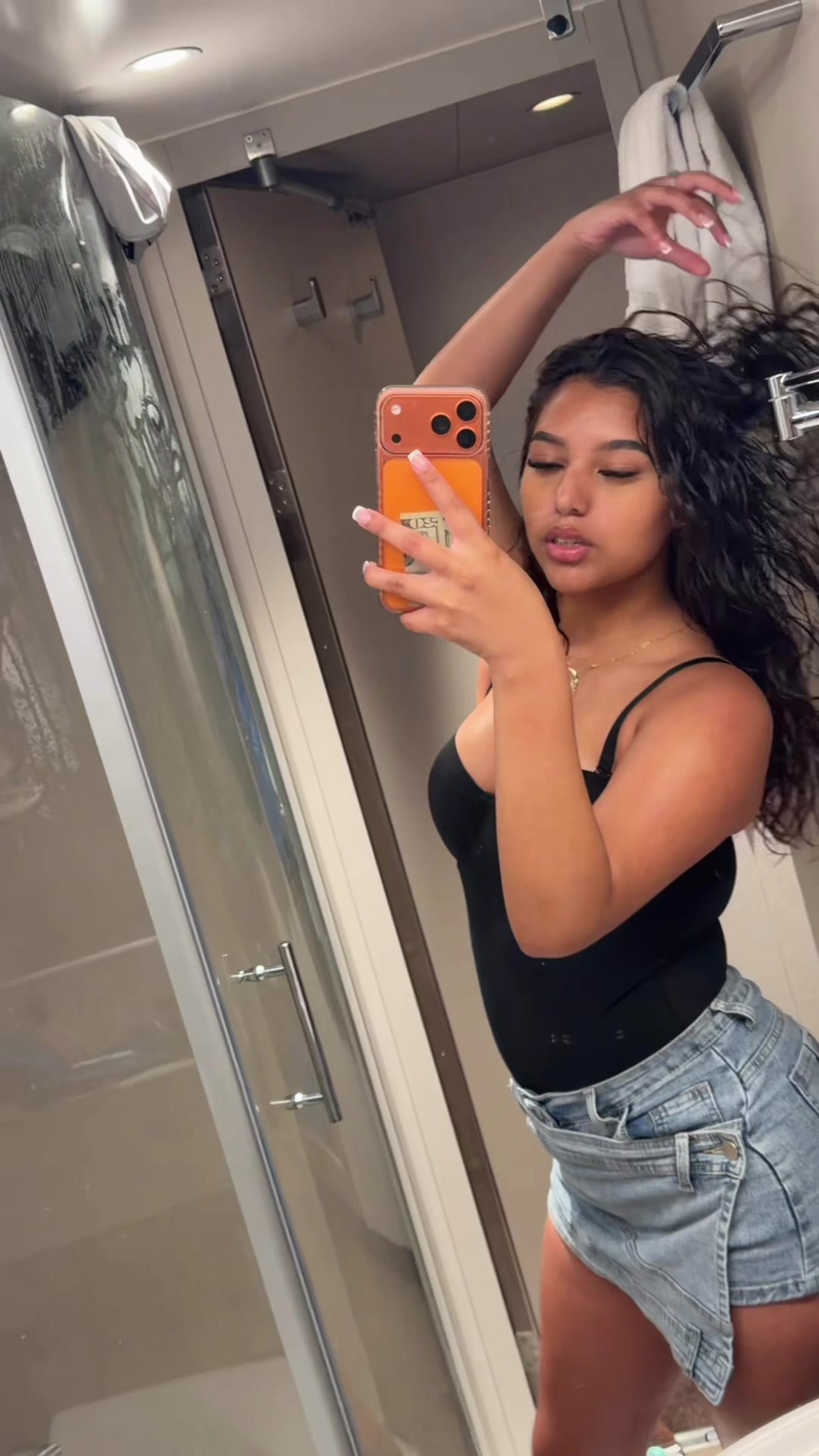 @Theyluvv.jobana