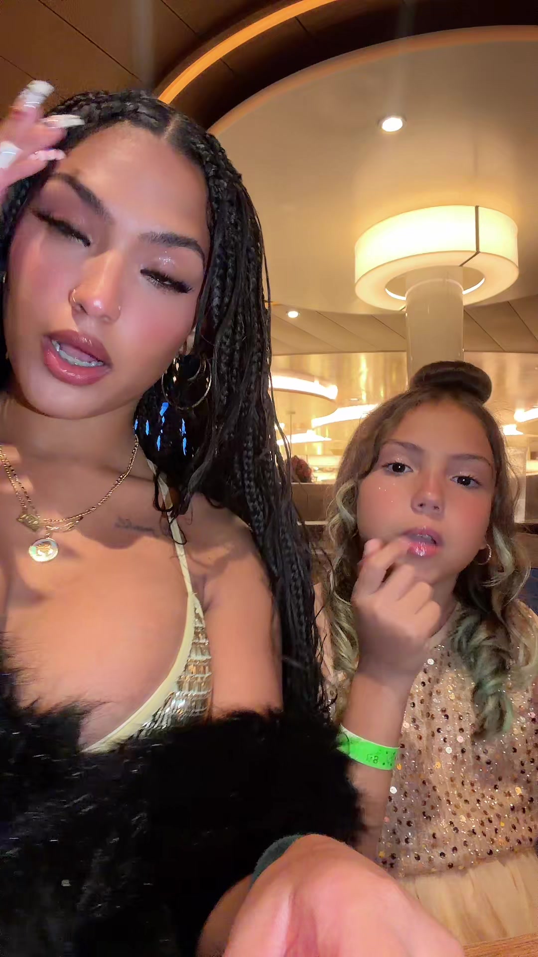 @aniyahalbino