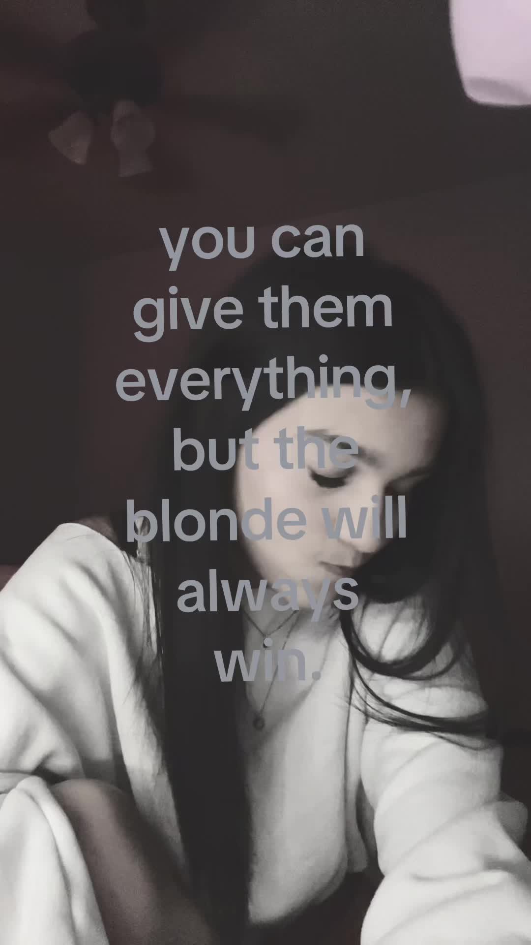 @bella