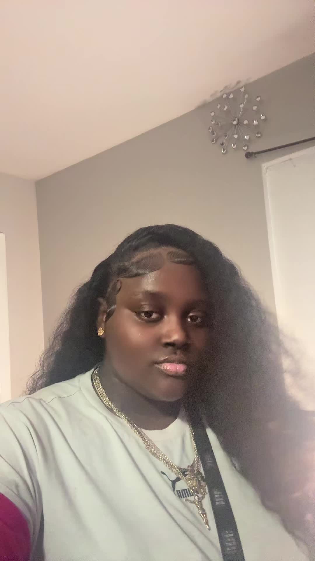 @flyshionlyyyy