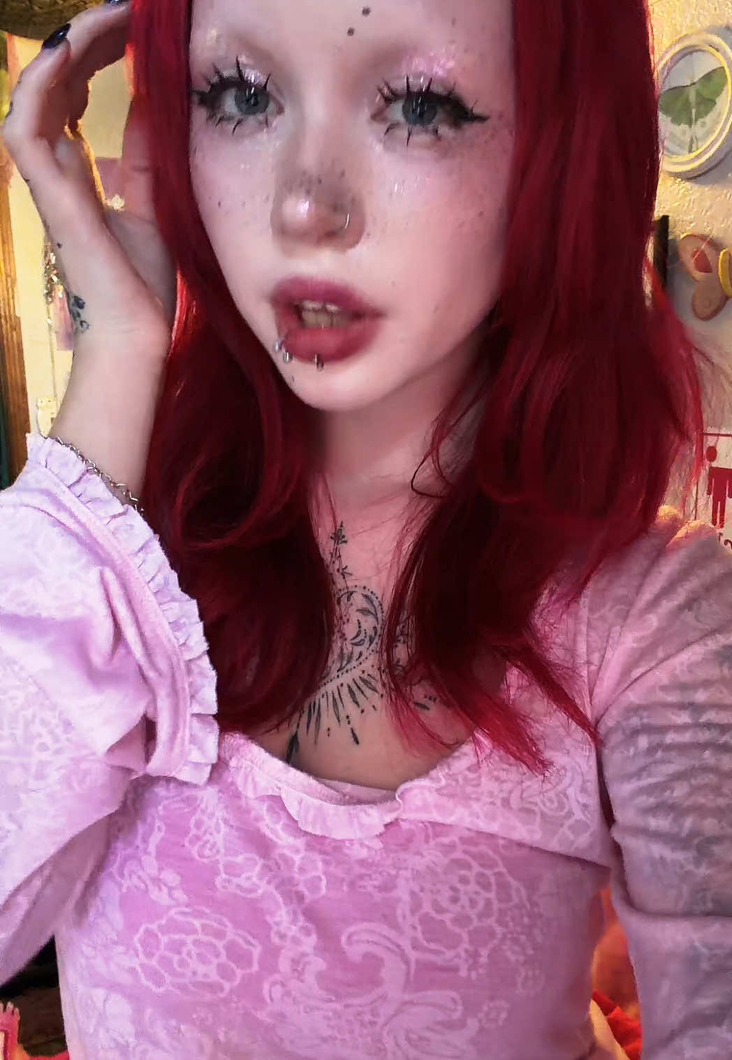 @scarlett ˚₊✩‧₊