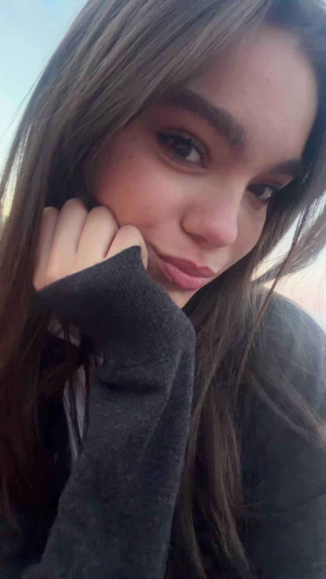 @emikk888