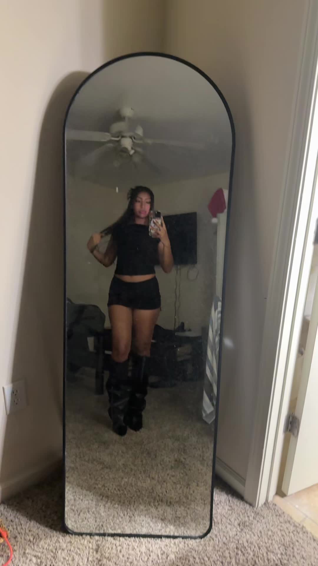 @Misscrawfrd