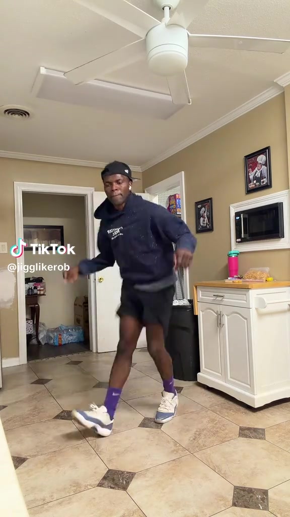 @XO