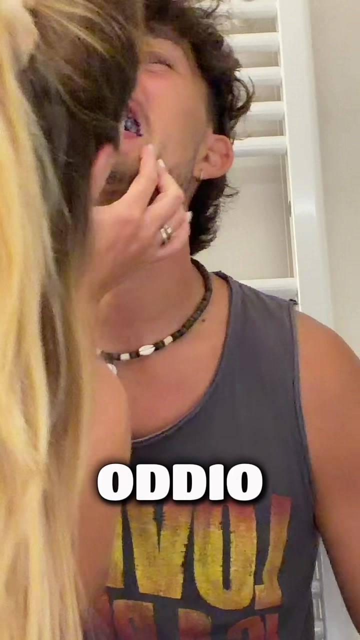 @Elenadellamico