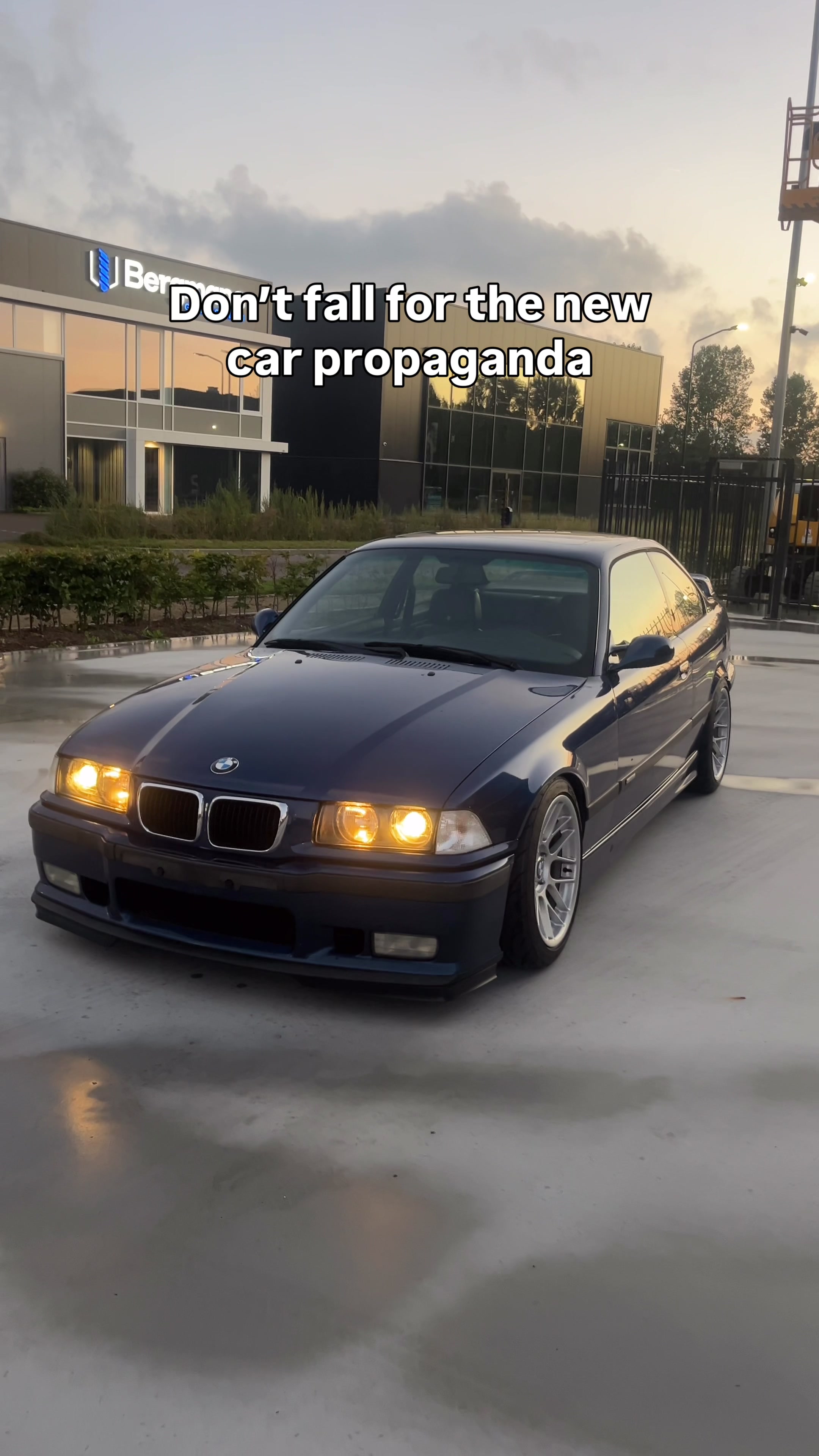 @sebaroo_