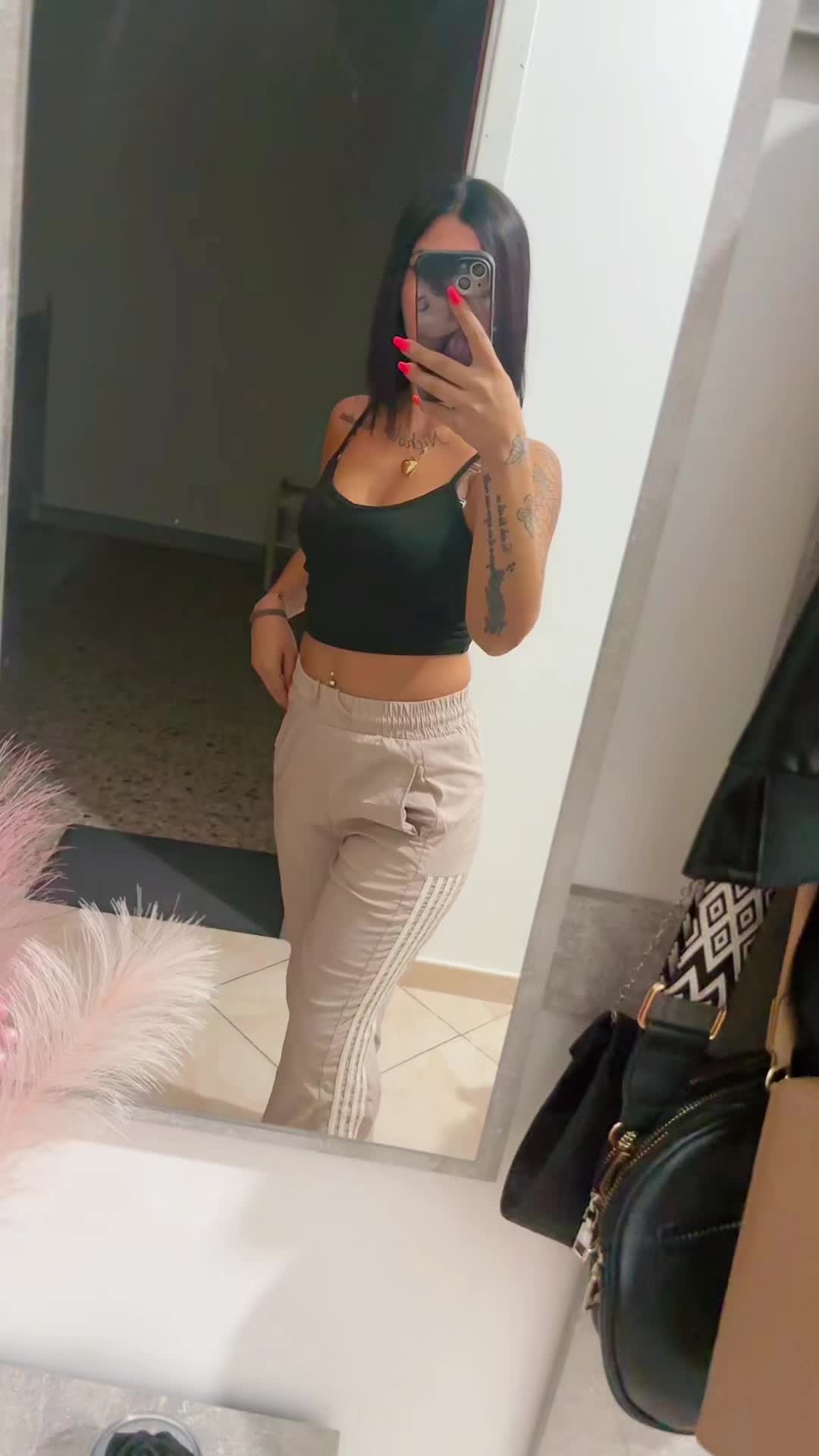 @Jenny🖤