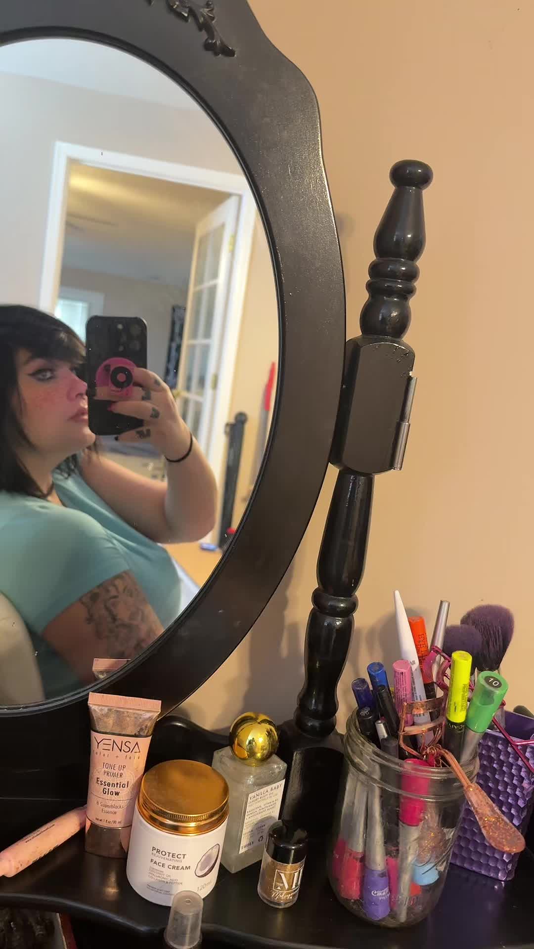 @Goth_mommy420