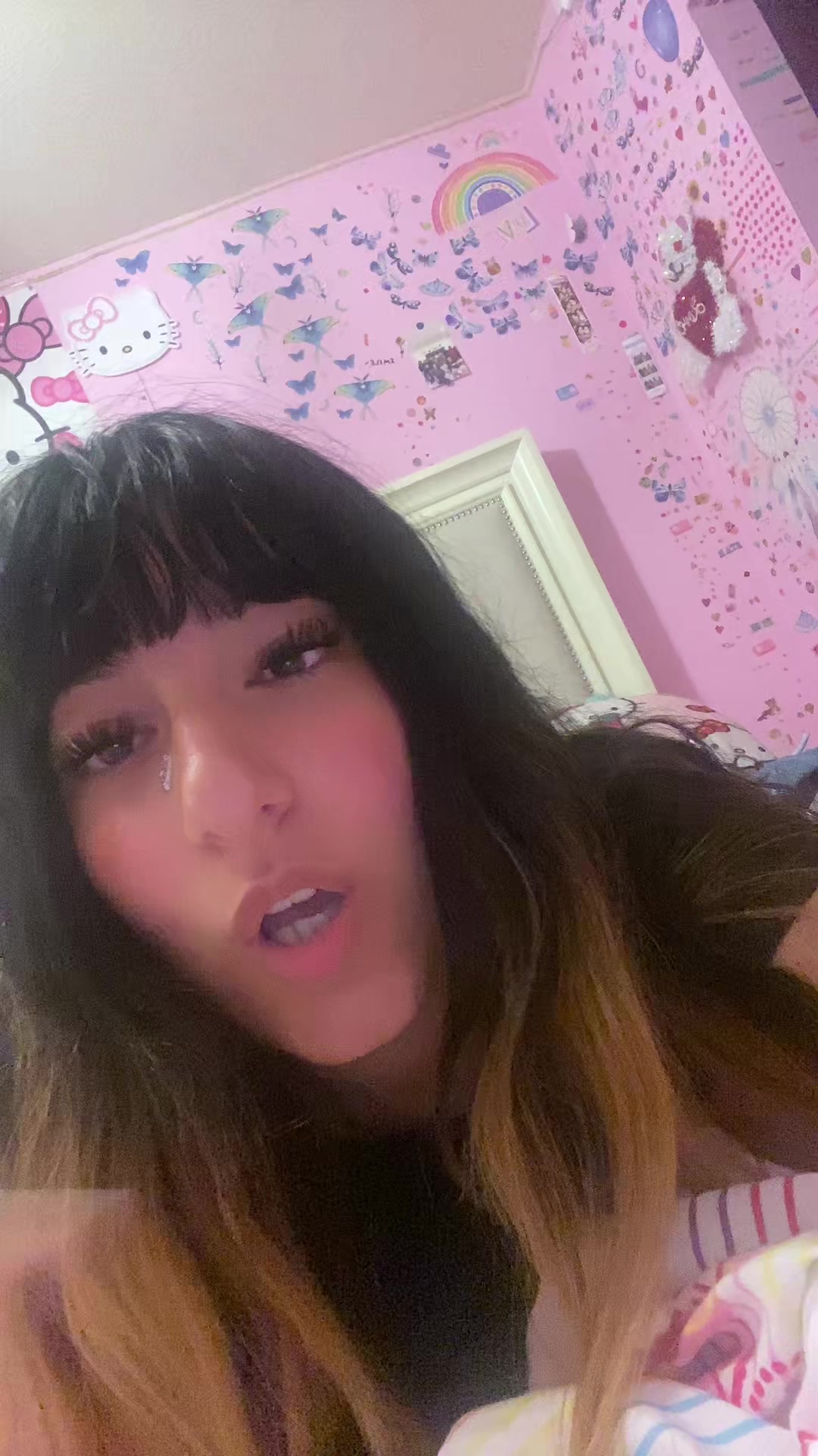 @sarahnextdoorgirl:)