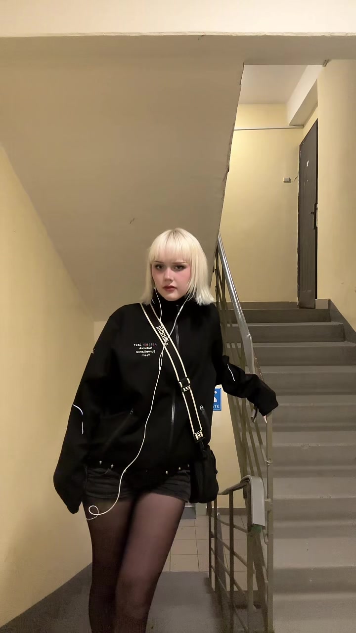 @эллчка мивчи🐰