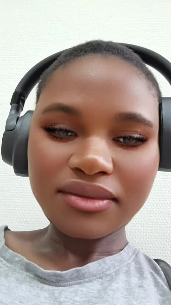 @Isabella