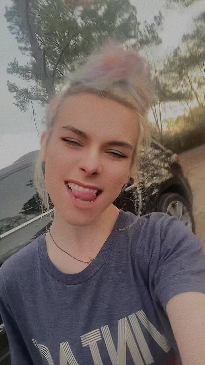 @breannaestelle