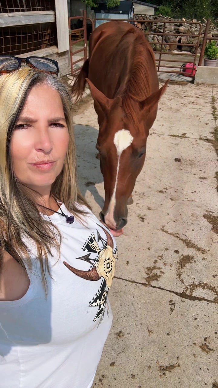 @JulieMarieRiggs