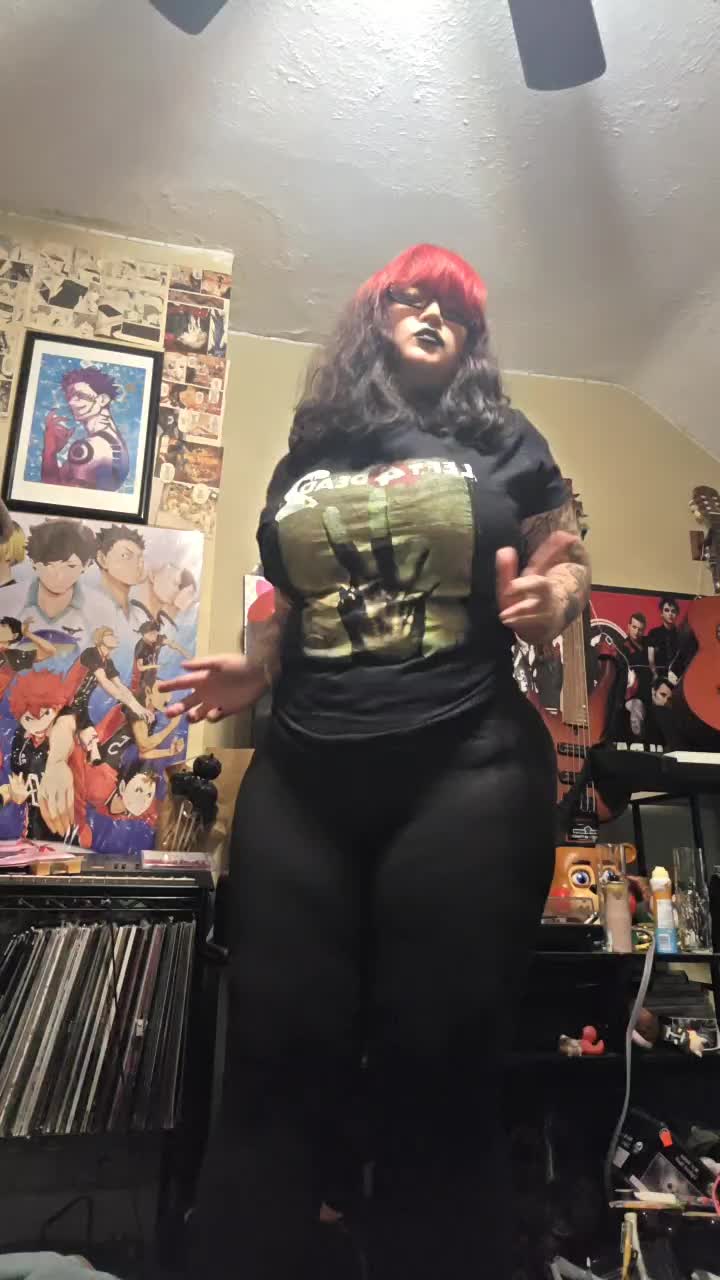 @🐷PIGXMILK🐷(Jenna)