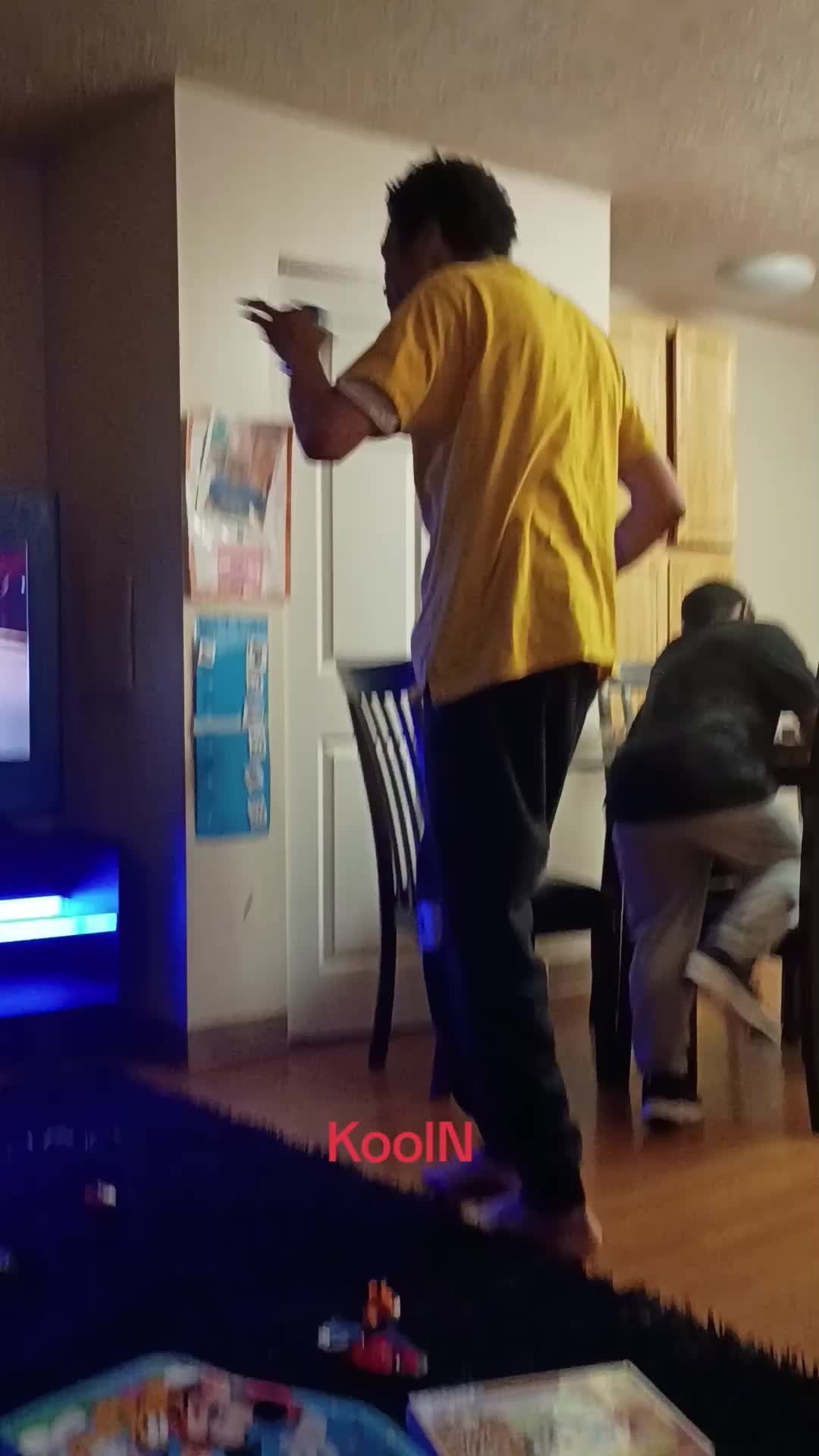 @17RAZOR08