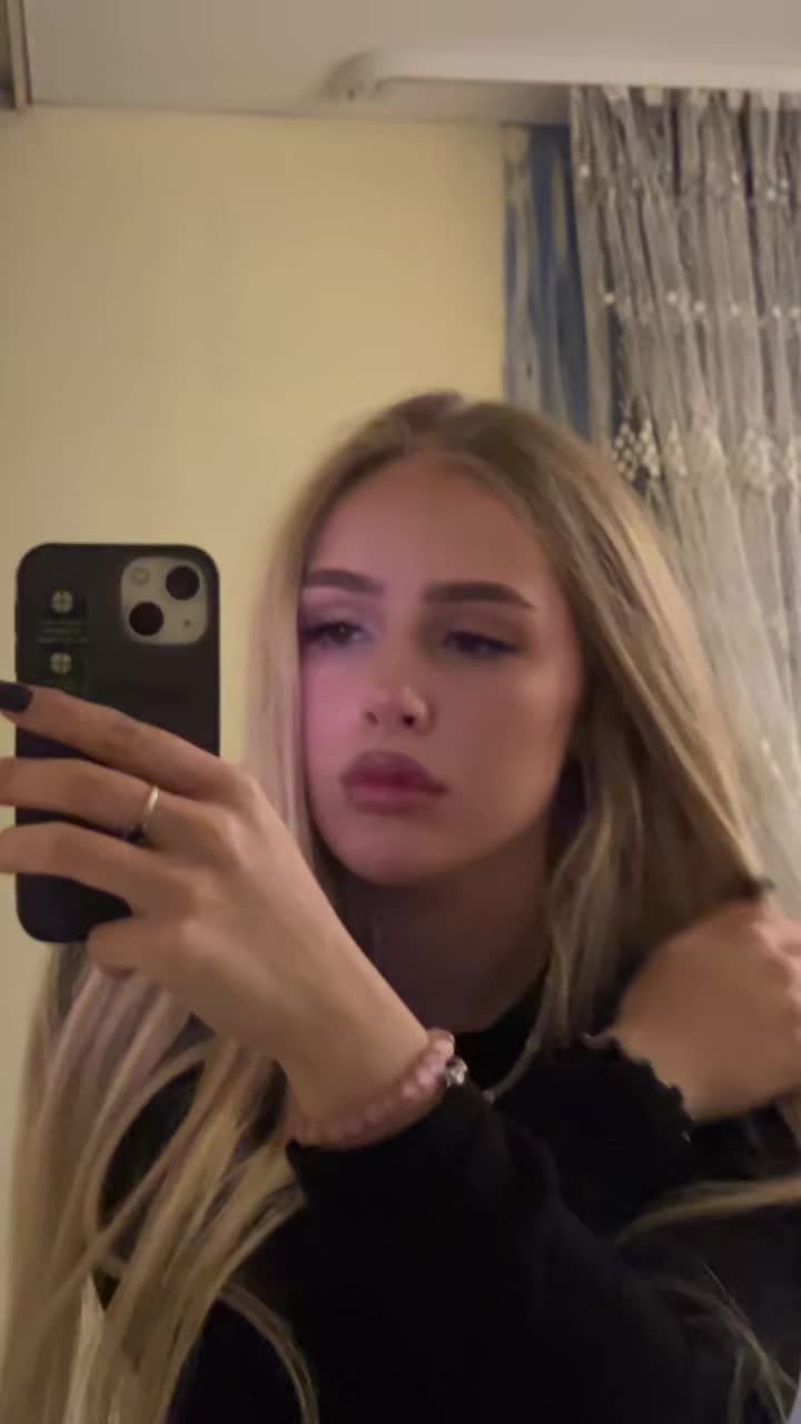 @Ариша Муравьёва