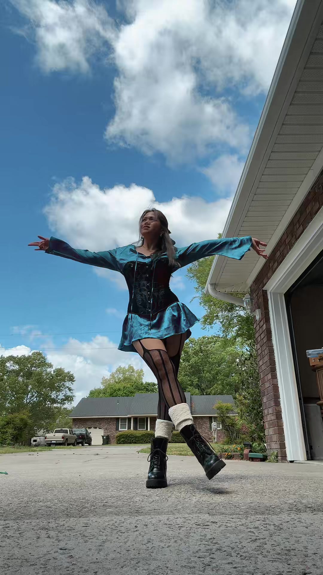 @ᐯ丨ㄖㄥ乇ㄒ
