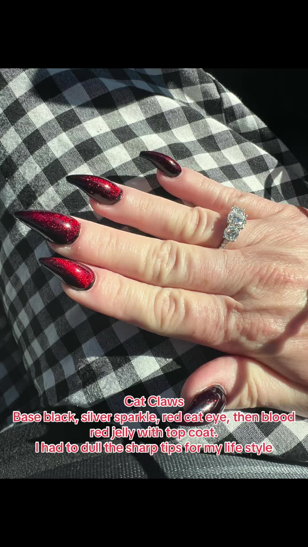 @Leslie 💅❤️🐕🐈⬛🐈🐈⬛🐈🐈🦜