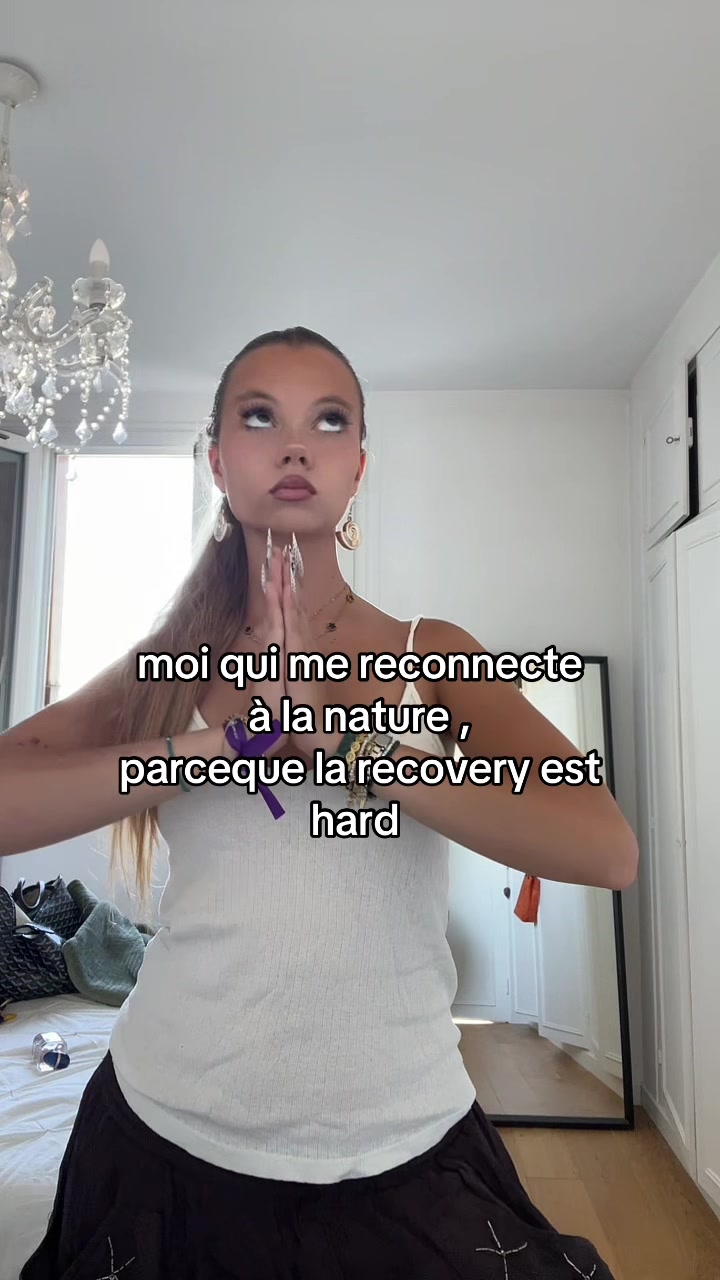 @✯