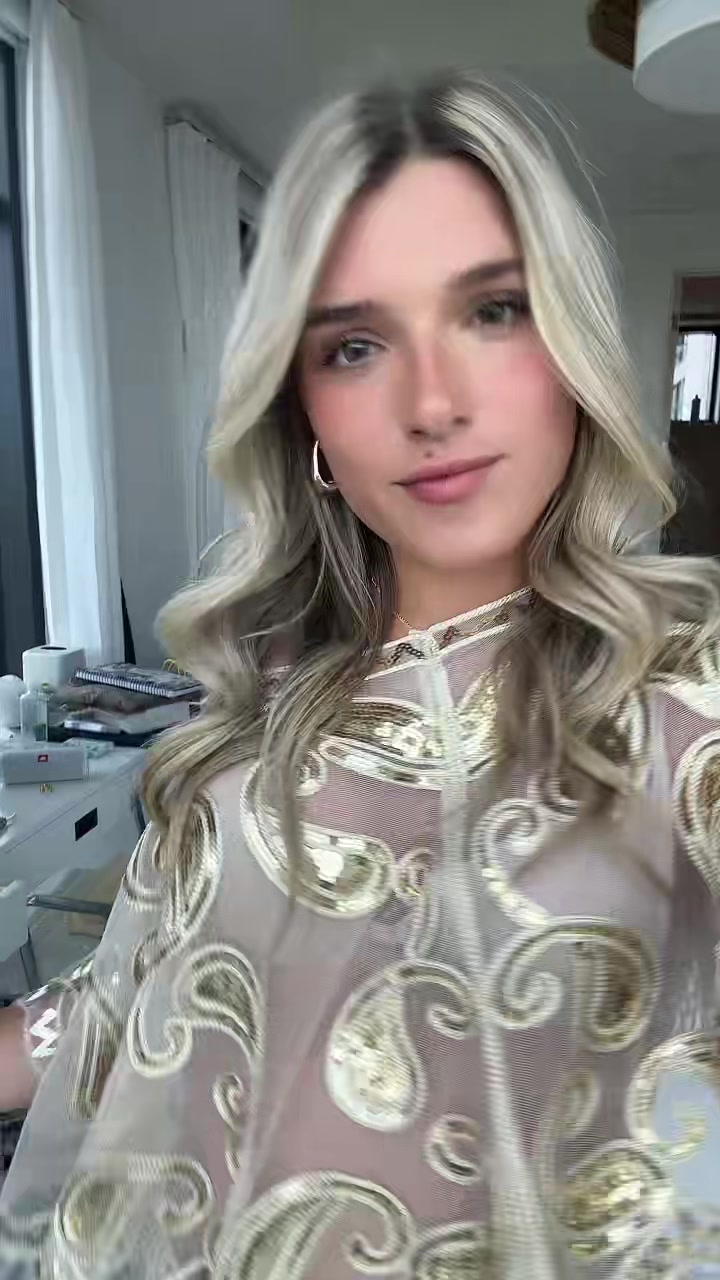 @lauradallax
