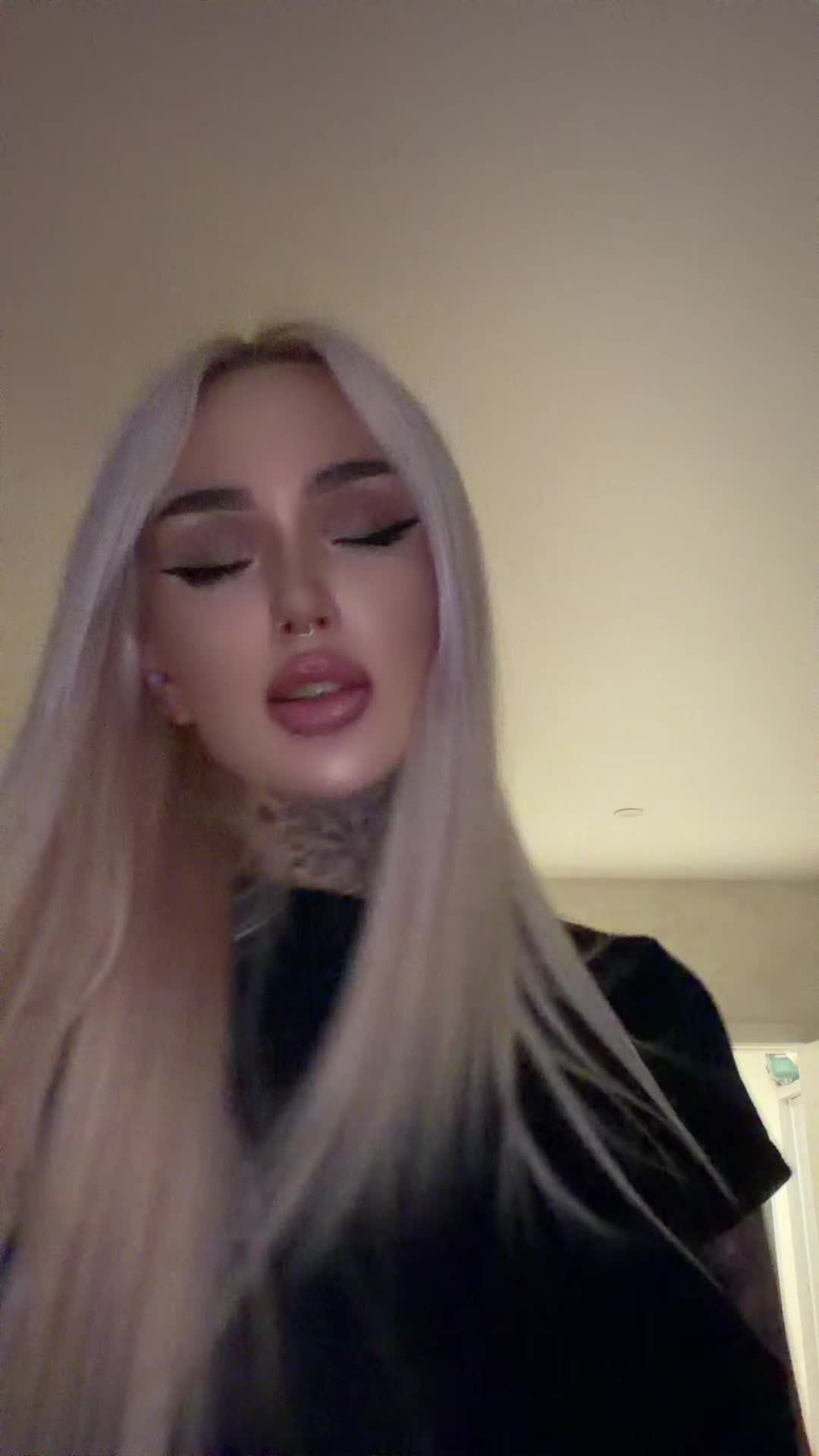 @Idi.nvxyi