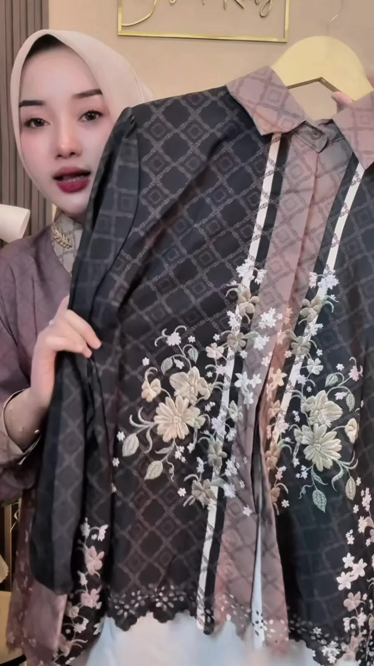 @nailakharisma4