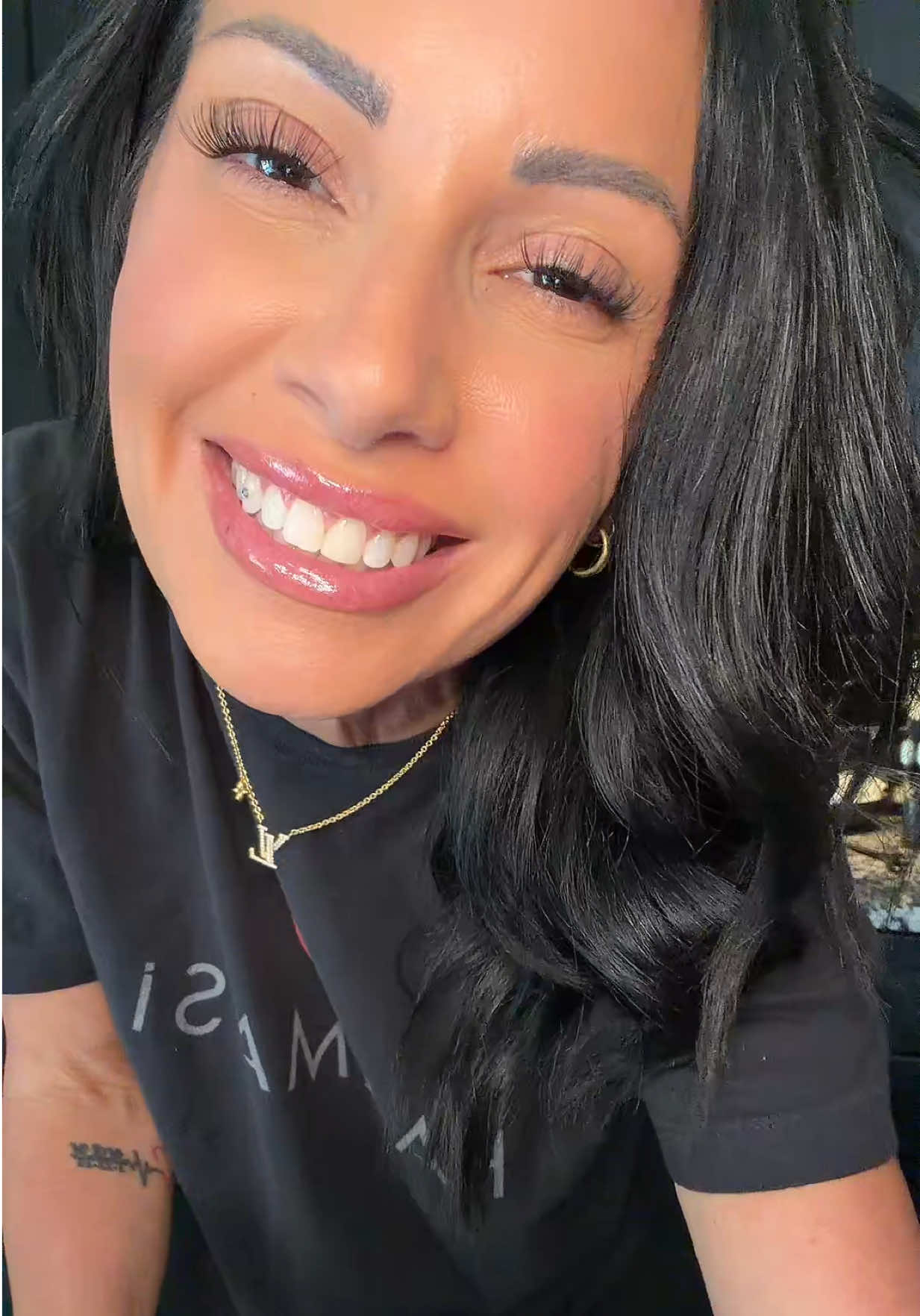 @stayseebeee 🖤