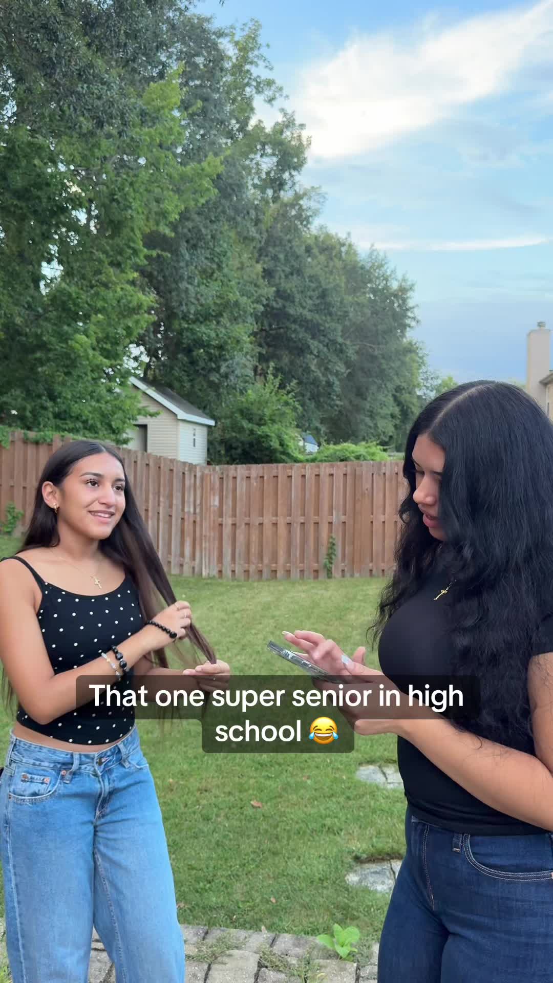@Hermanas&ensp;V