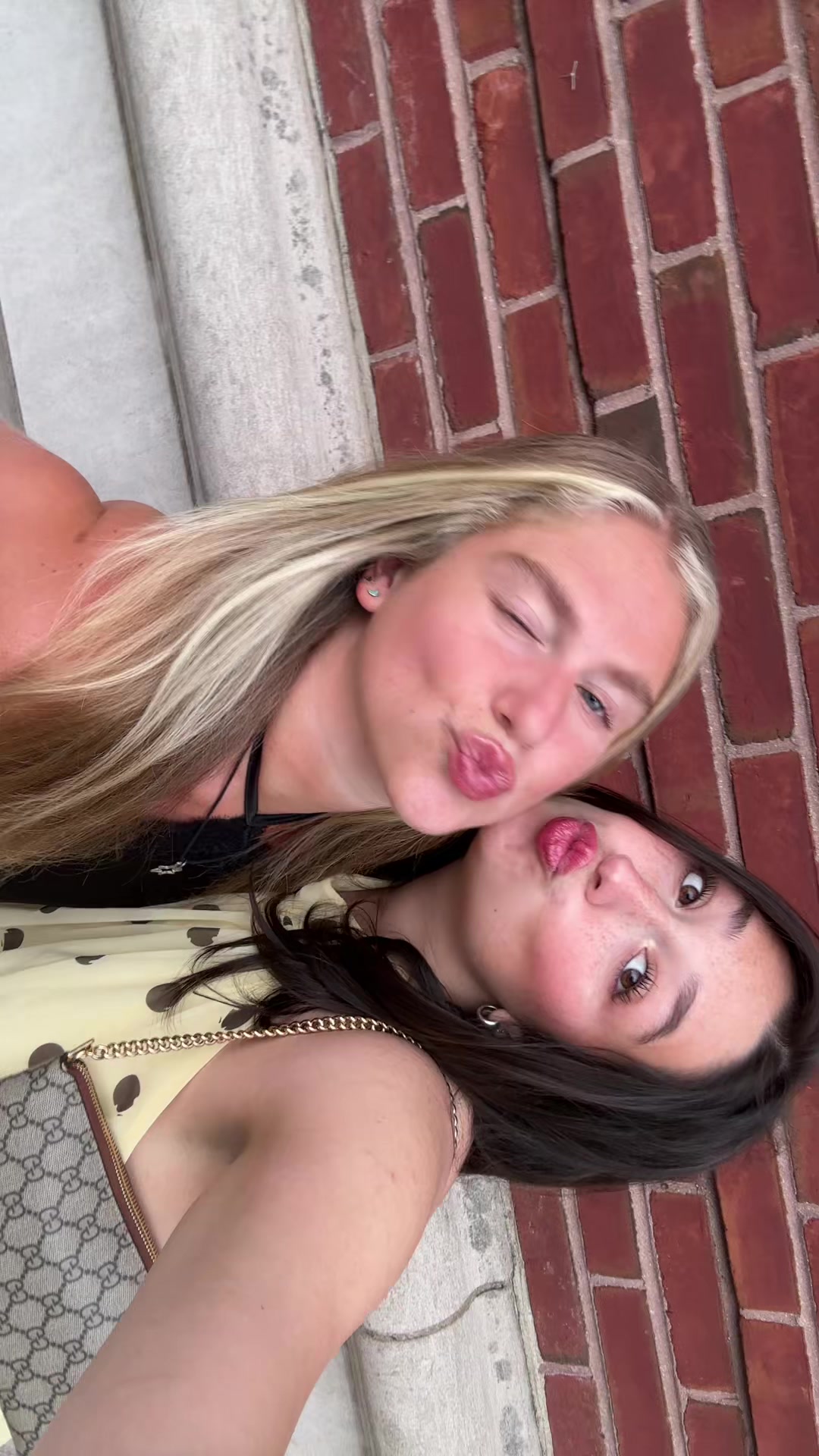 @Lilygoldman