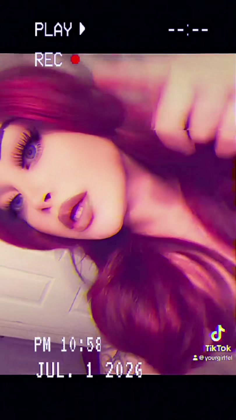 @Felicityrose