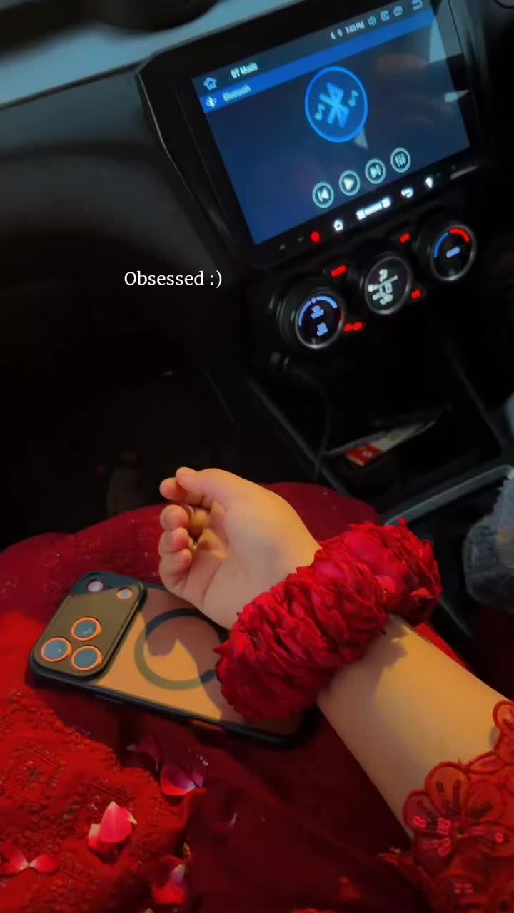 @Mąłkąňi&icirc;i🦋