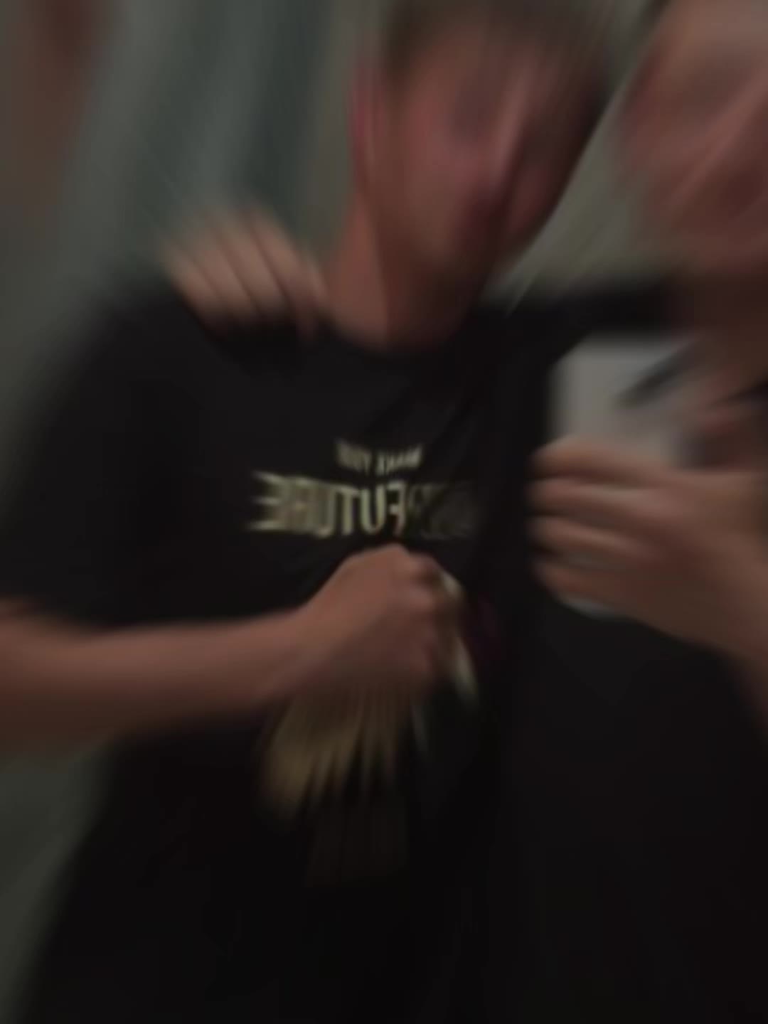 @KIZARU