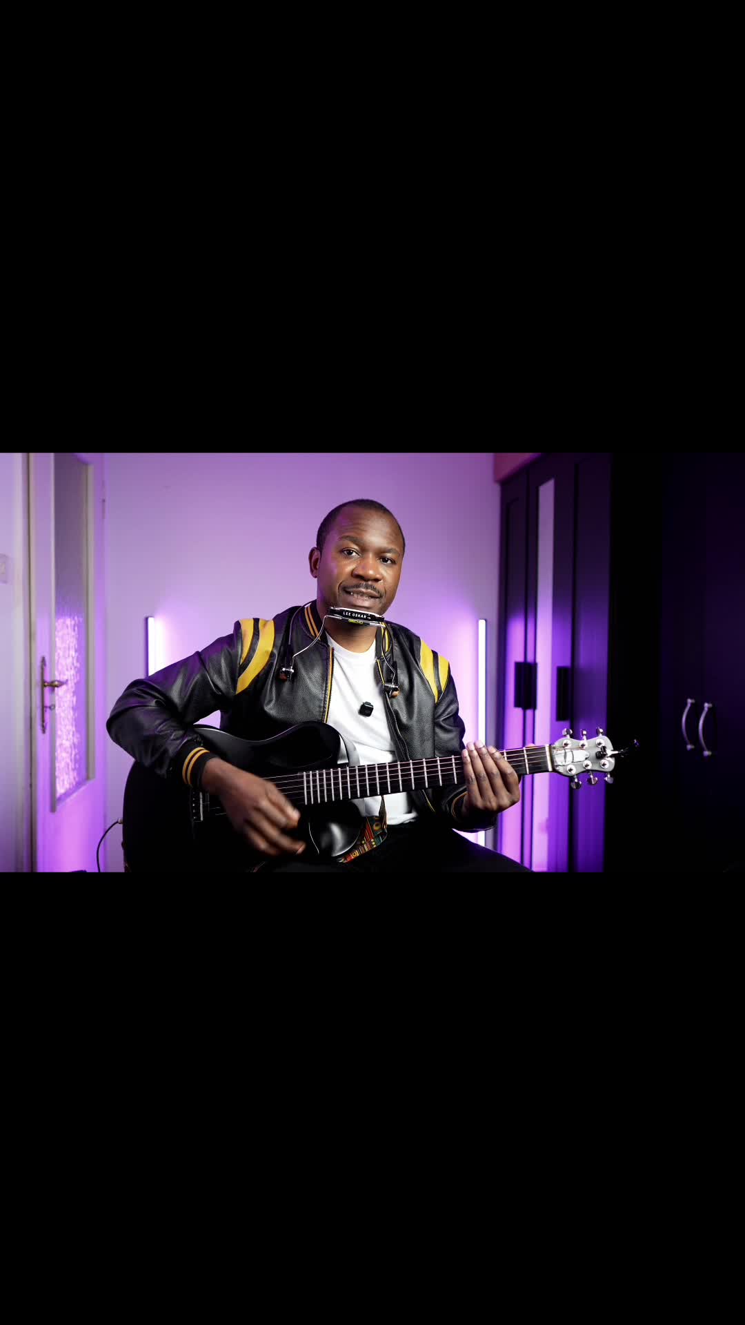 @Harmonica With Guitar