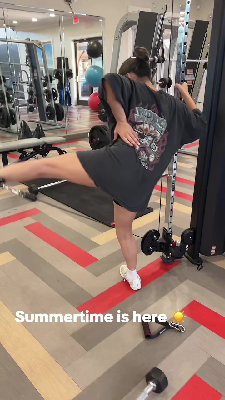 @adore